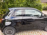 Fiat 500e 3+1 42 kWh - Icon MJ22+Kamera+komfort - Fiat 500e von privat