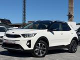 Kia Stonic Vision/SHZ/NAVI/EURO 6 - Kia Stonic: Automatik