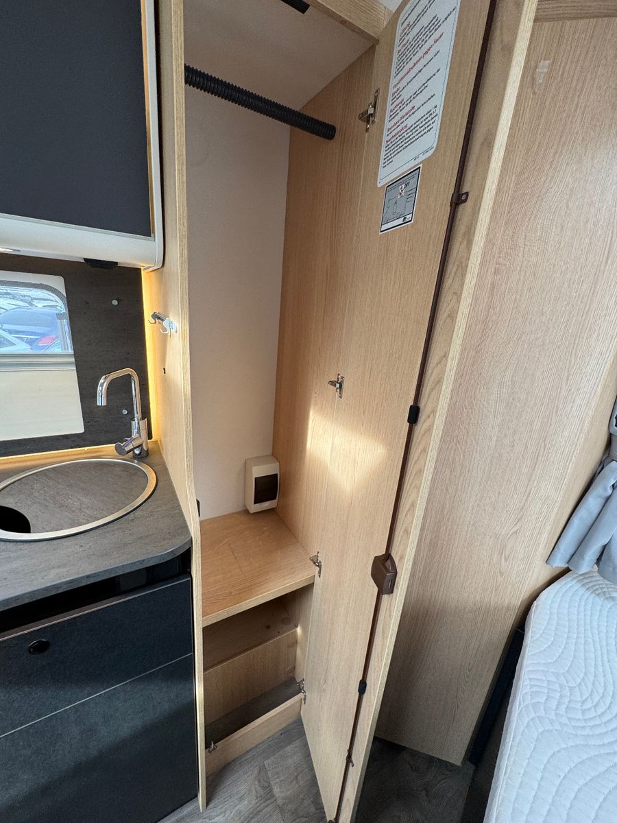 Fahrzeugabbildung Sunlight T 58 ADVENTURE EDITION SOLAR  TV SAT AHK FR.BETT