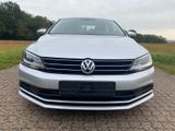 Volkswagen Jetta VI BMT Automatik Super Optik Navi - Volkswagen Jetta mit Diesel-Antrieb