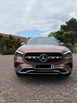 Mercedes-Benz GLA 250 e DCT -