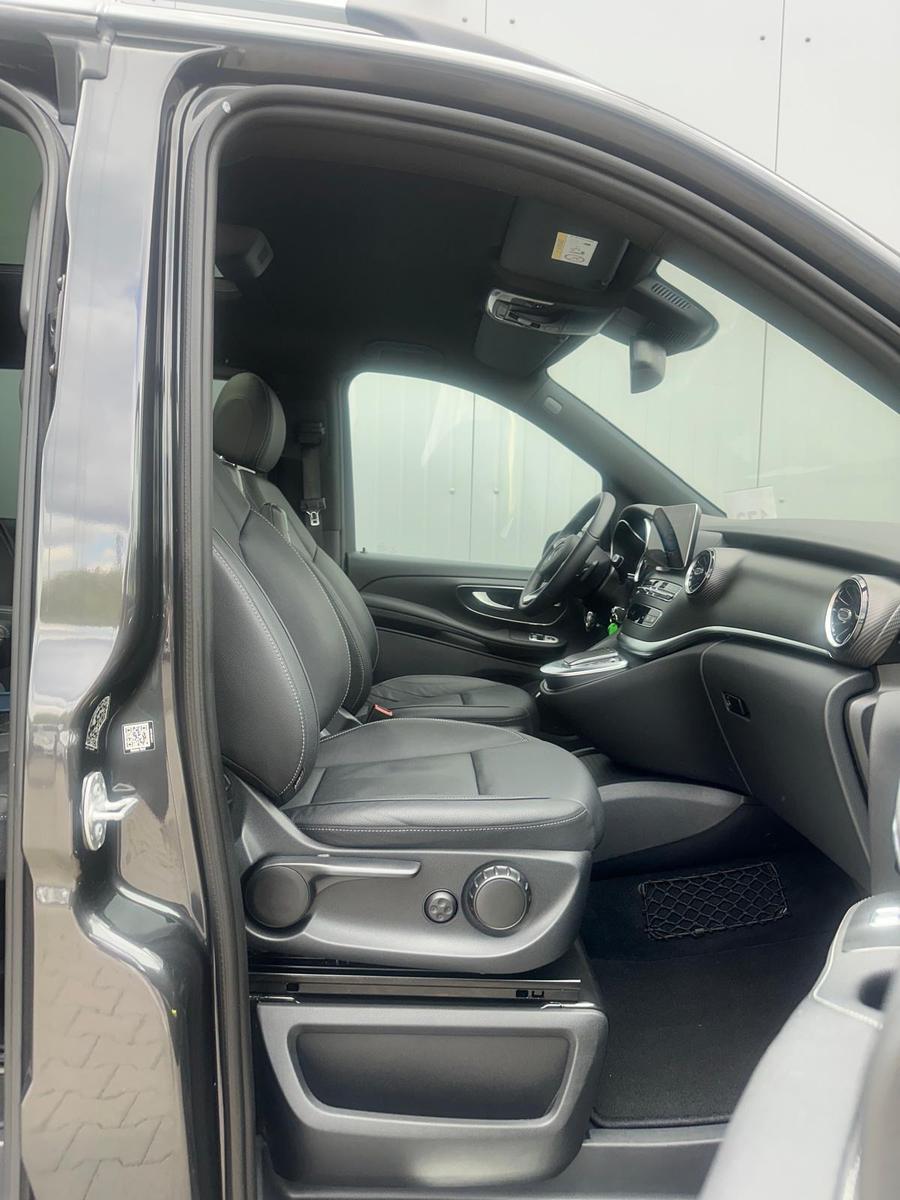 Mercedes-Benz V250 LANG AVANTG AMG-LINE PANO 7SITZ EL.TÜR 360°