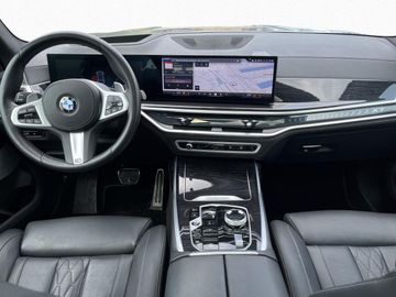 BMW X7 - 11