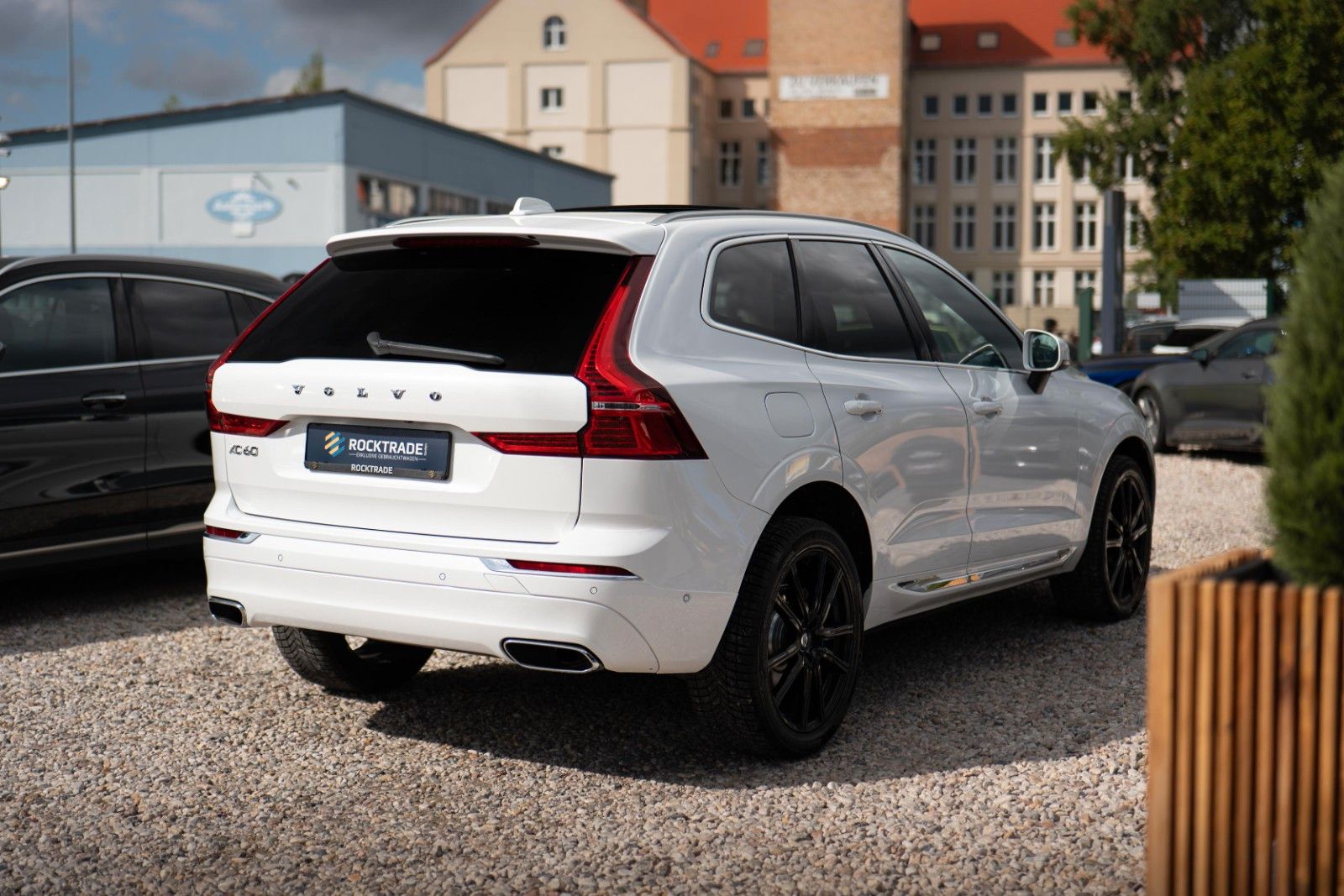 Fahrzeugabbildung Volvo XC60 T5 Inscription AWD | ACC | Pano | H&K | LED