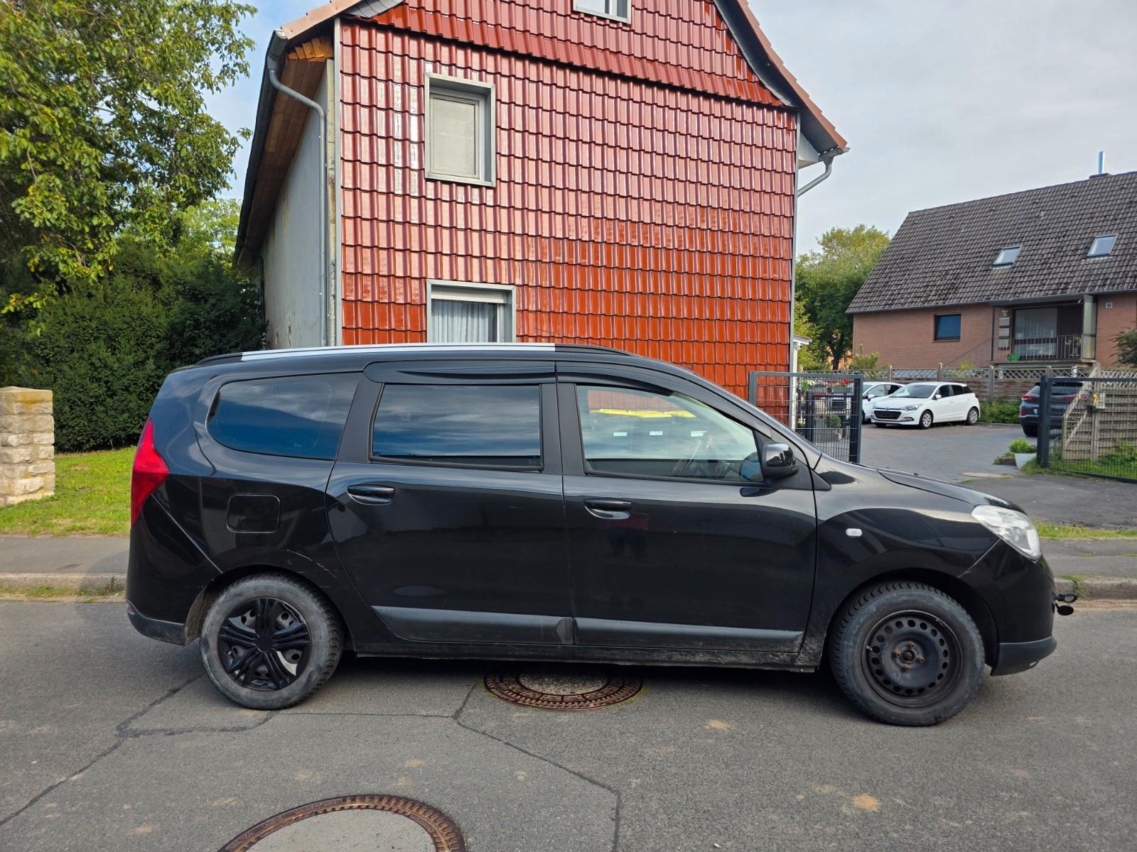 Dacia Lodgy 2014 — rear view