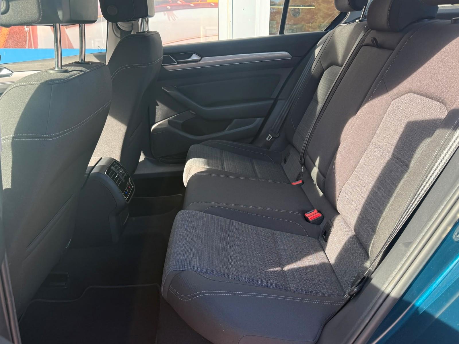 Volkswagen Passat Lim. Business