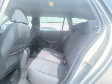 Volkswagen Golf - 8