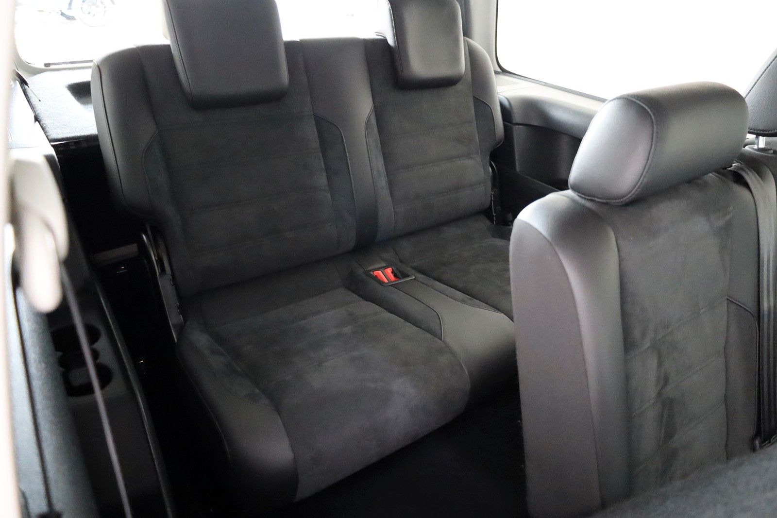 Fahrzeugabbildung Volkswagen Caddy Maxi Highline BMT, 7Sitzer,GSD,Kamera,AHK