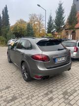 Porsche Cayenne Turbo GTS APPROVED BIS 2027 - Porsche Gebrauchtwagen in Berlin