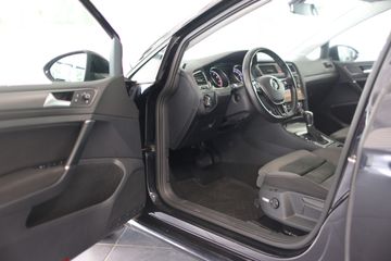 Volkswagen Golf - 9