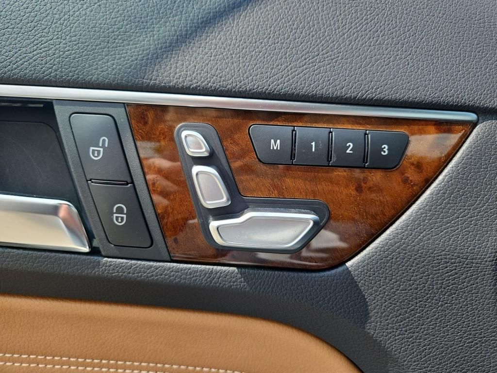 Fahrzeugabbildung Mercedes-Benz E 250 d Coupé Pano ACC Sitzklima Burm. LED Memo