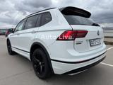 Volkswagen Tiguan Allspace 2.0 TDI DSG*4M*R LINE*PANO*VOL! - Volkswagen Tiguan Allspace: R Line
