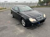 Mercedes-Benz CL 220 - Mercedes-Benz CL 220