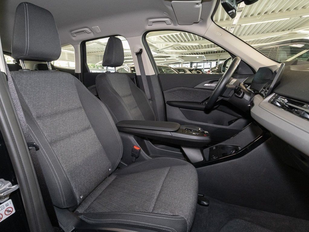 BMW iX1 - Bild 13