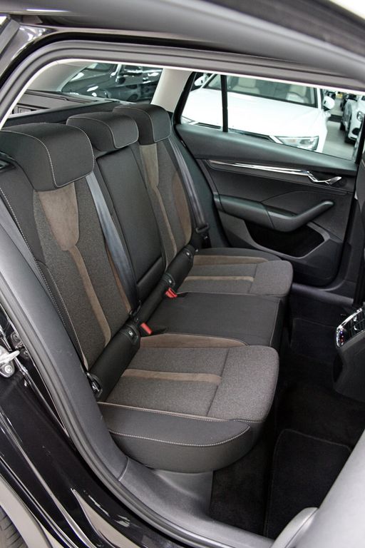 Skoda Octavia Scout 4x4 First Edition AHK NETTO 23.800