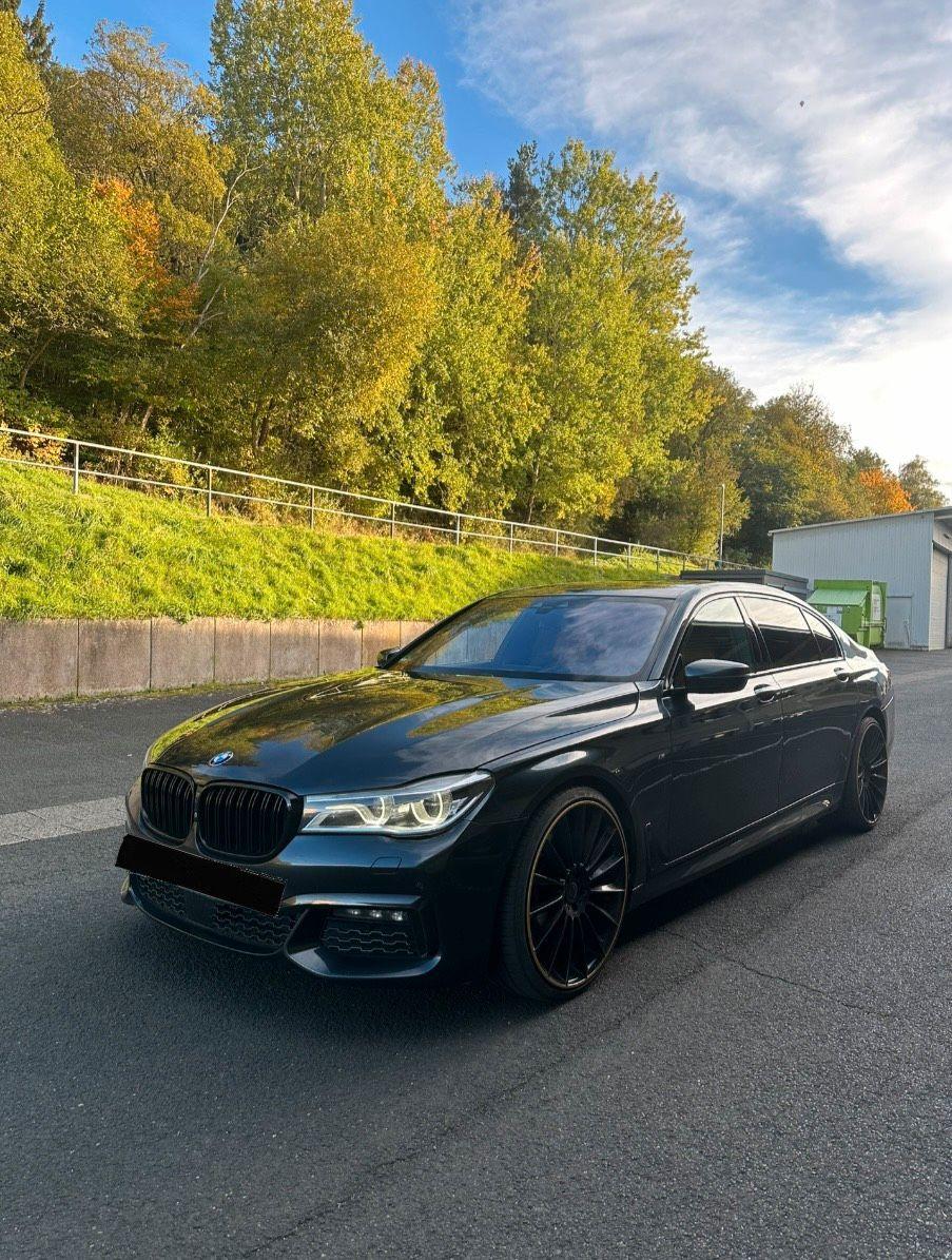 BMW 750