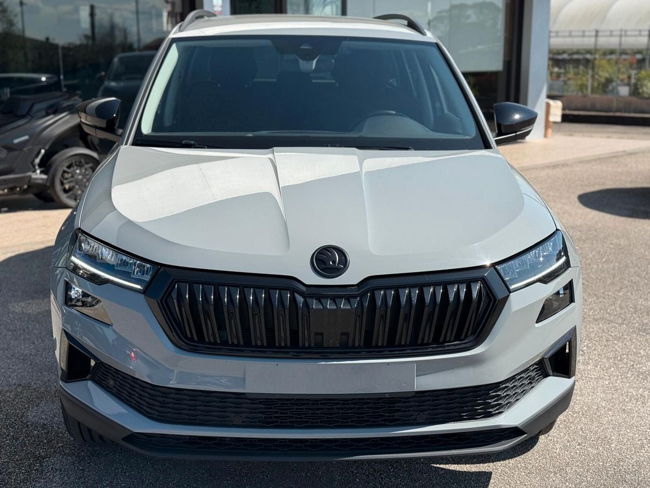 Skoda Karoq TDI BLACK EDITION POCHISSIMI KM AFFARE imagem 2