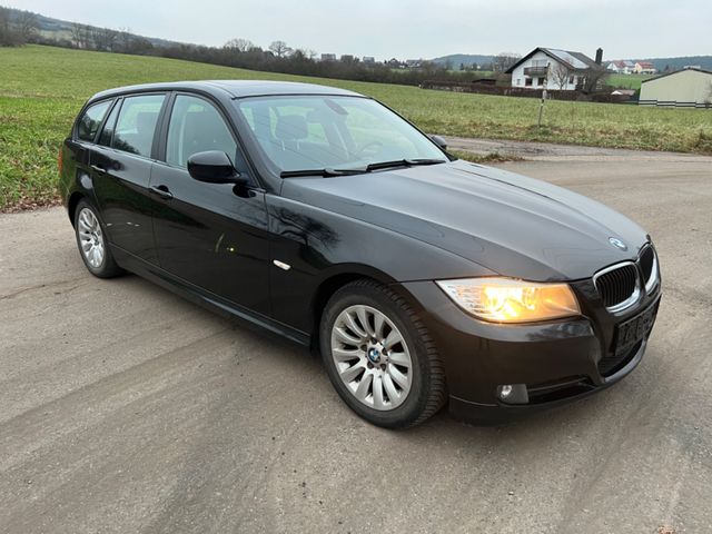 BMW 320i Touring *Klima*Pano*