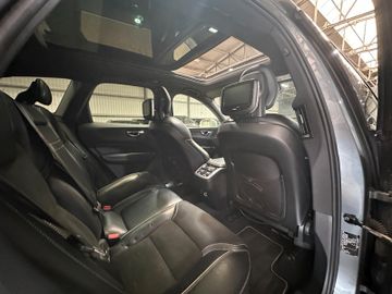 Volvo XC60 - 11