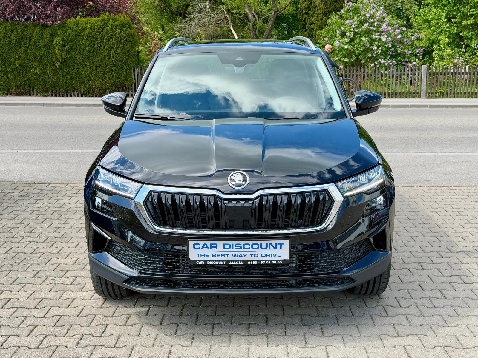 Skoda Karoq 2.0l TDI DSG 4x4 AHK Pano 5 Jahre Garantie