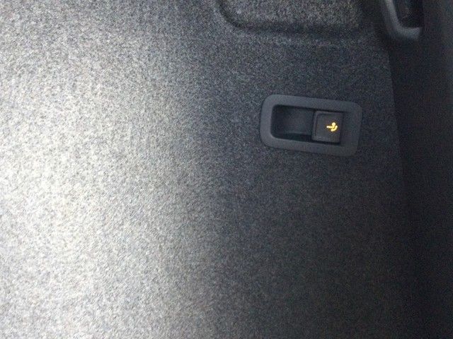 Fahrzeugabbildung SEAT Ateca TSI FR DSG LED AHK Navi VC ACC RFK beats S