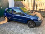 Renault Clio 1.2 TÜV 10/25 Ez 2000 Anfänge... - Renault Clio aus 2000: 1.2
