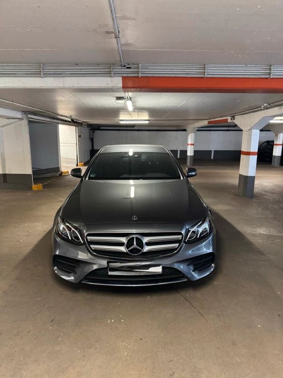 Image of Mercedes-Benz E 350