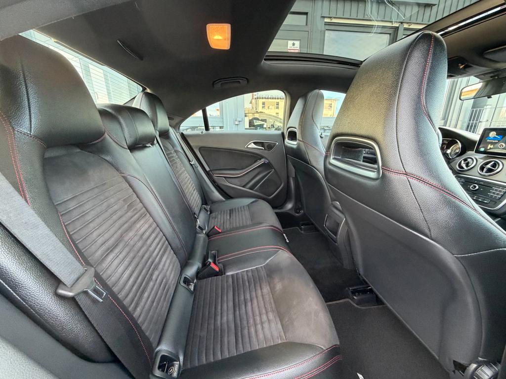 Mercedes-Benz CLA 220