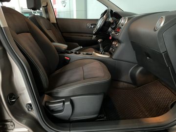 Nissan Qashqai Acenta 1.6 117 PS Allwetterreifen