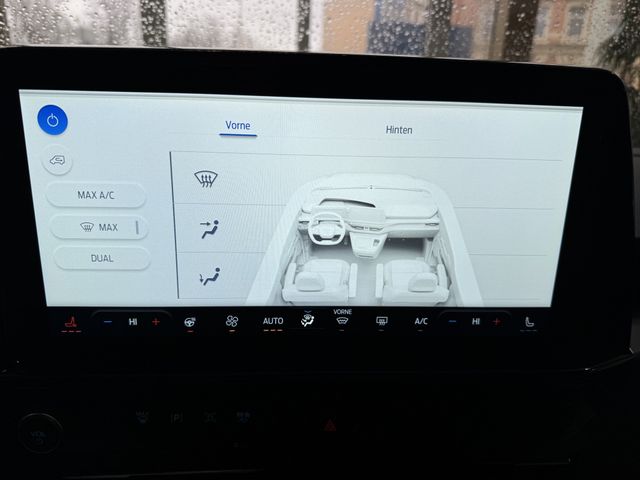 Ford Tourneo Custom 2.0 EcoBlue L1 Titanium