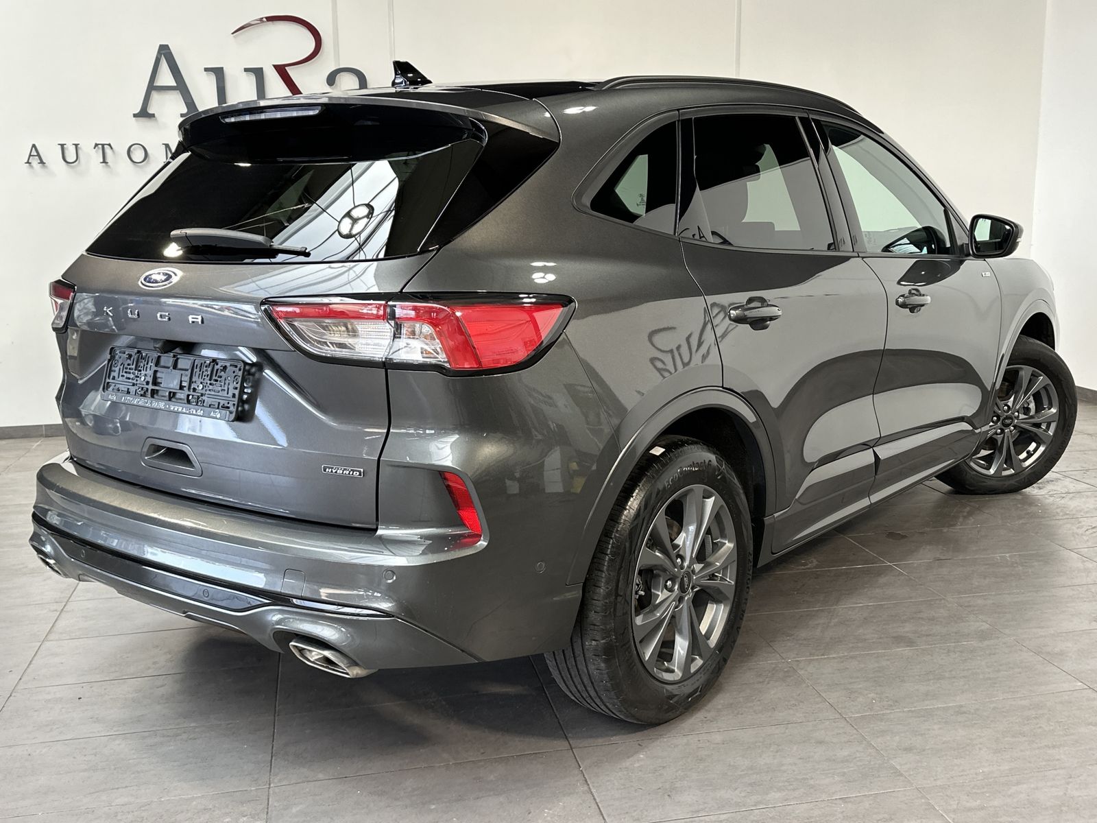Fahrzeugabbildung Ford Kuga 2.5 Duratec PHEV ST-Line X NAV+LED+B&O+PANO