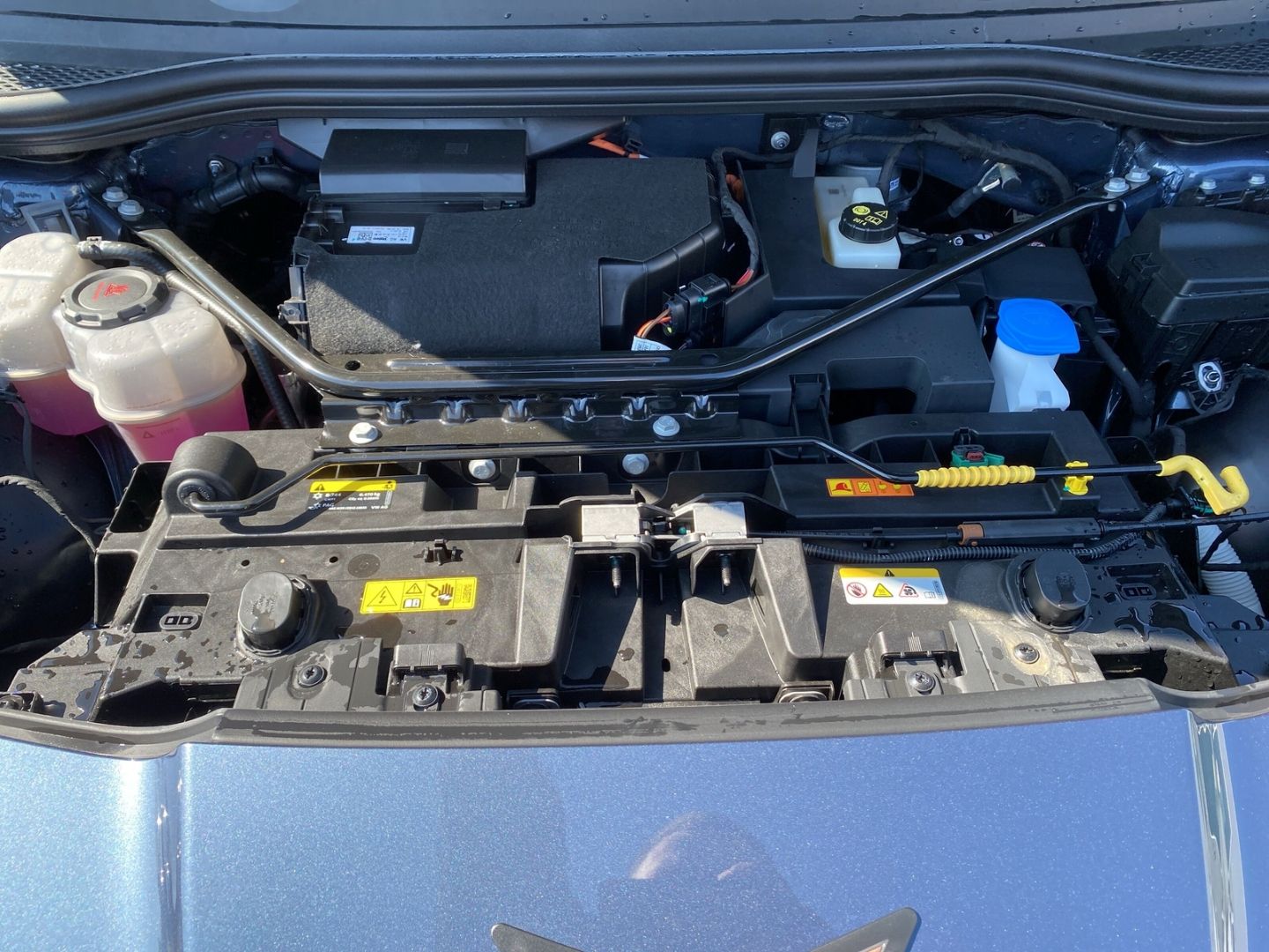 Fahrzeugabbildung CUPRA Tavascan 210 kW Endurance HUD AD El. Panodach Na