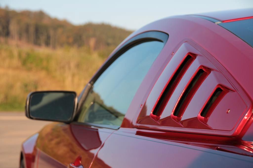 Ford Mustang GT   V8 - Handschalter!