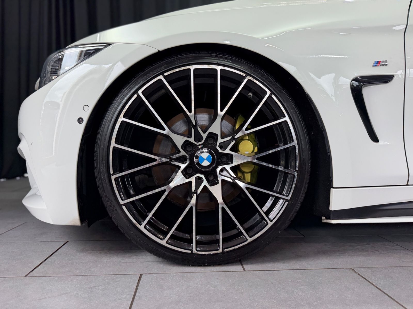 Fahrzeugabbildung BMW 440 Gran Coupé M-PAKET|MPPSK|H&K|HuD|LEDER|PANO