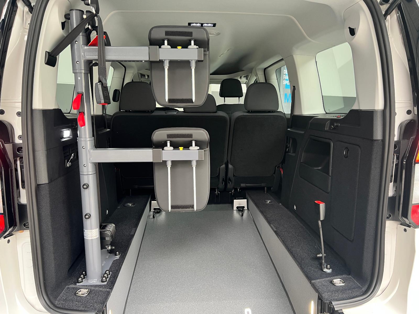 Volkswagen Caddy *Rollstuhlrampe* Heckausschnitt