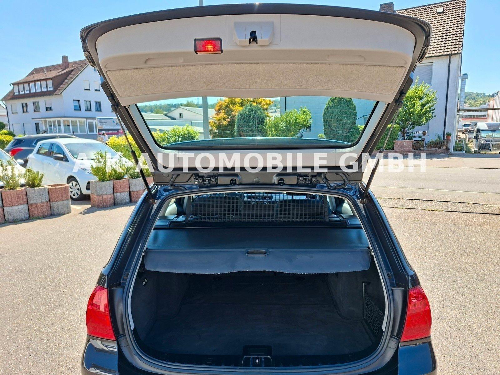 BMW 320 2012 — photo 45