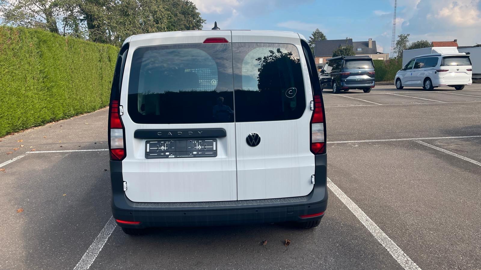 Volkswagen Caddy Cargo 1.5 TSI Holzboden Klima PDC hinten