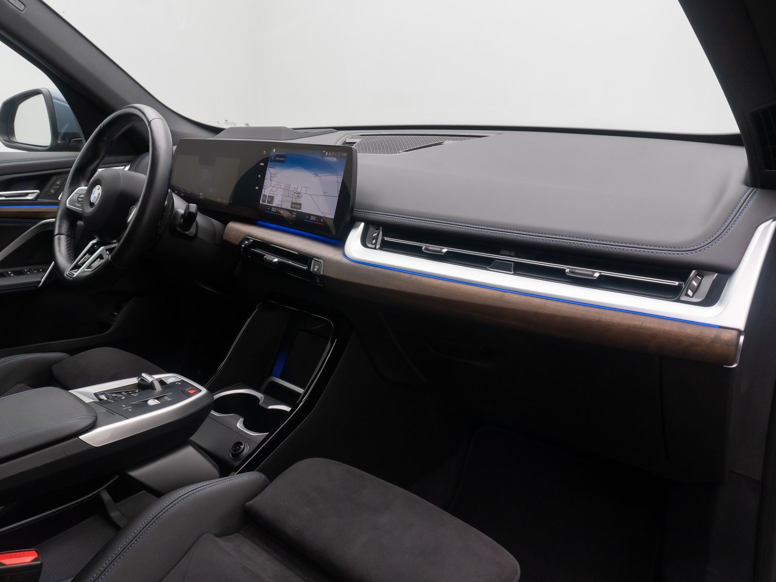 Fahrzeugabbildung BMW X1 xD23d M Sport 360&deg; HUD H/K AHK Panorama DAB