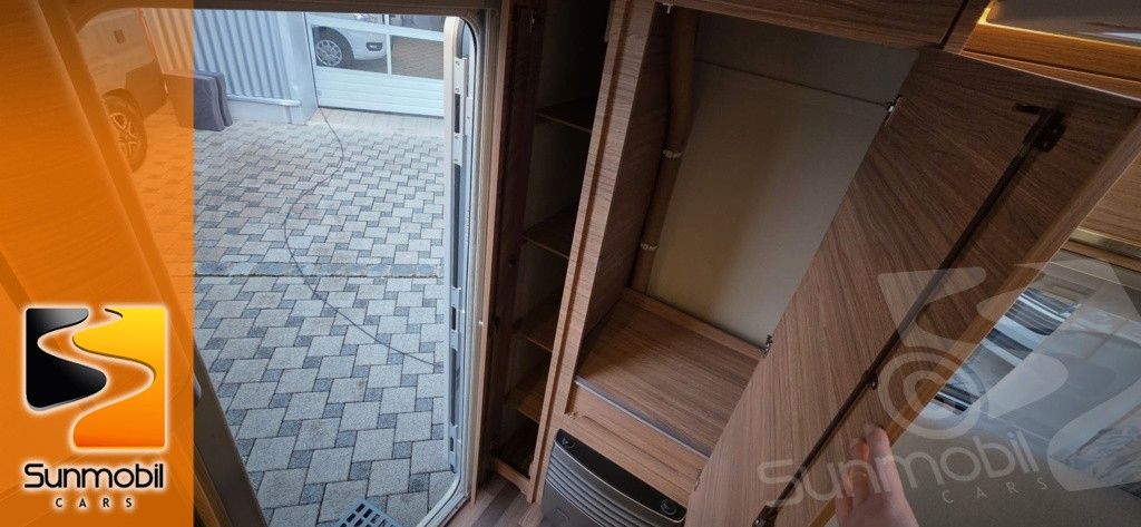 Fahrzeugabbildung Weinsberg CaraOne 420 QD 1.350 kg Ambientebeleuchtung