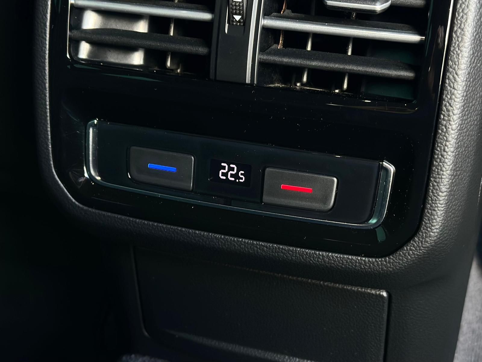 VW Passat 2.0TDI HIGHLINE 4M - Image 21