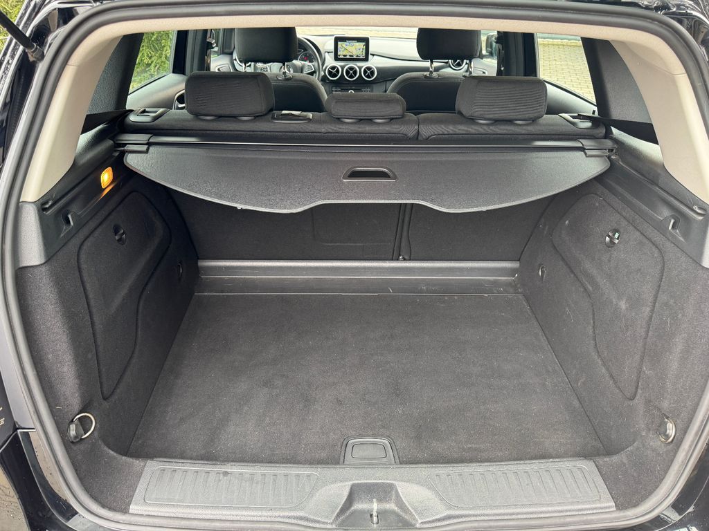 MERCEDES-BENZ B 200d Autom.*XENON*NAVI* MERCEDES-BENZ B 200d Autom.*XENON*NAVI*