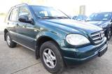 Mercedes-Benz ML 320 + LEDER + SITZHEIZUNG+AHK+AUTOMATIK+BC+ - aus 2000: Geländewagen