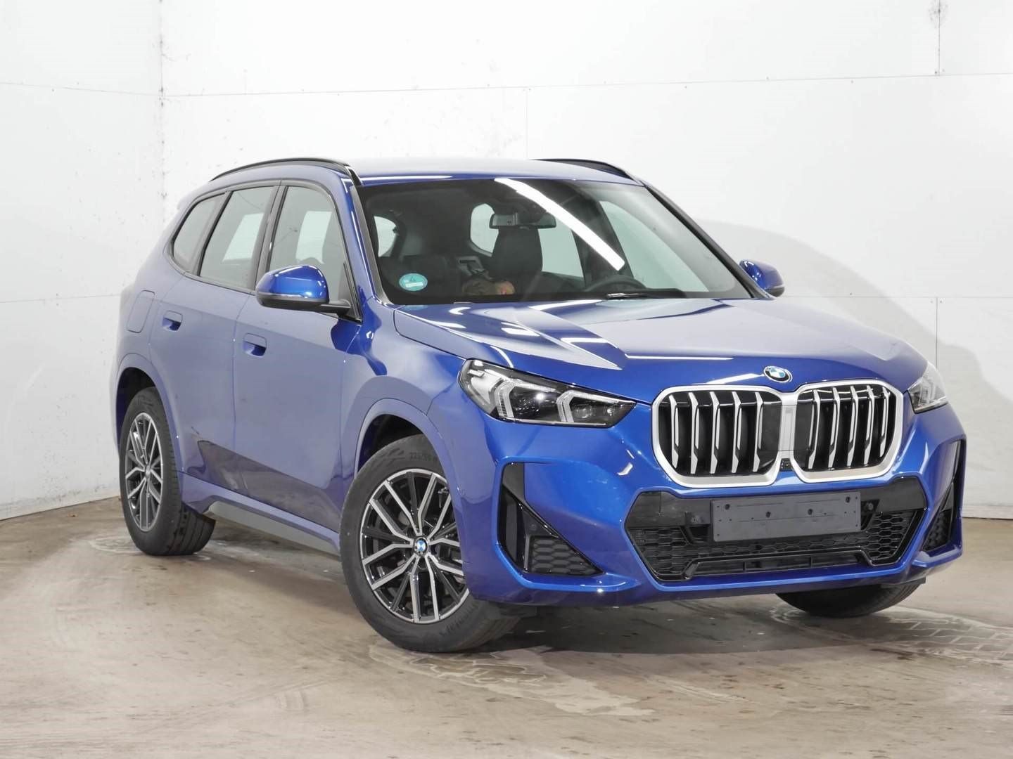 BMW X1 xDrive23d M Sport ParkingAssist Plus Anhänger foto 3