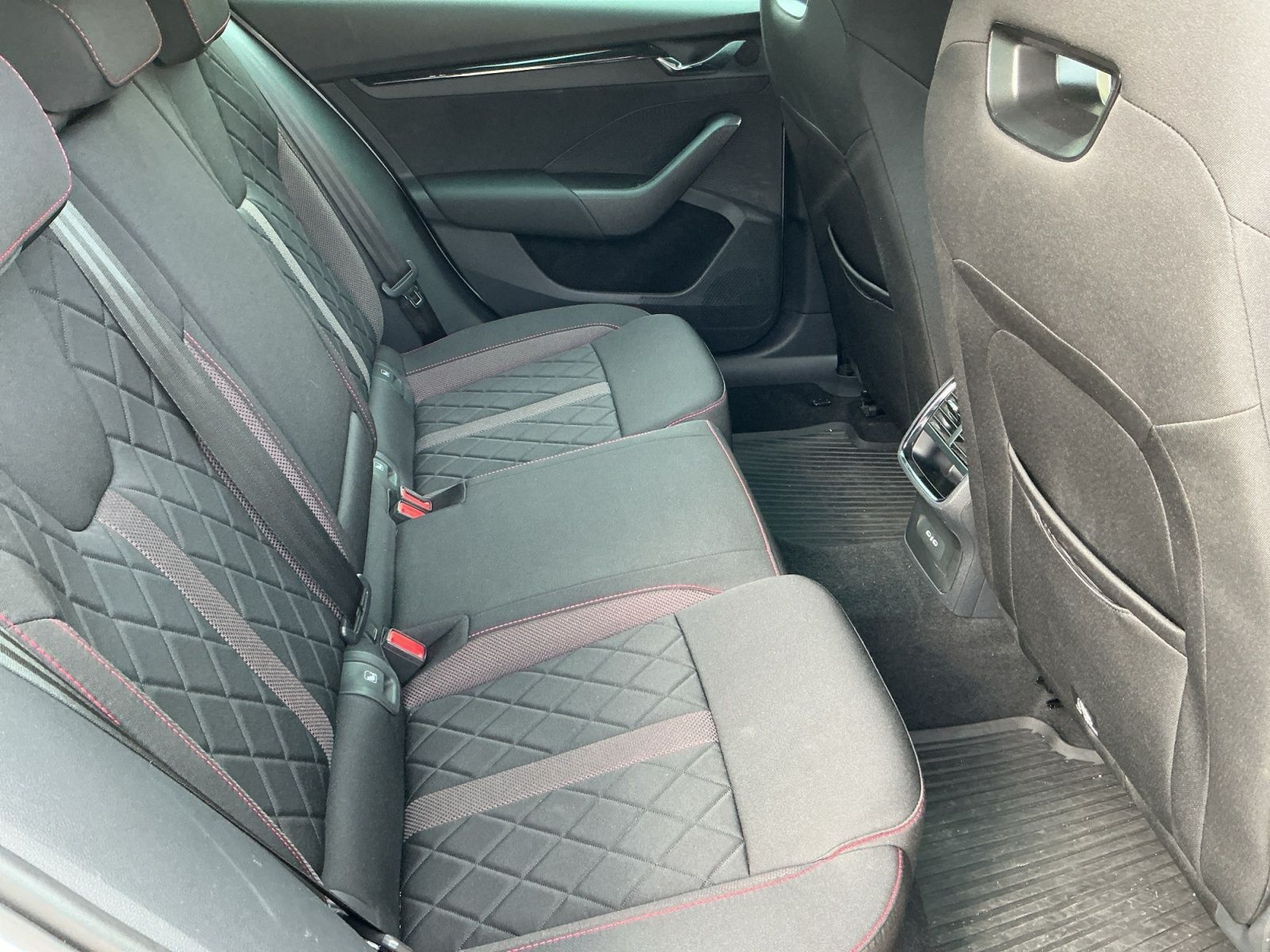Skoda Octavia - Bild 16