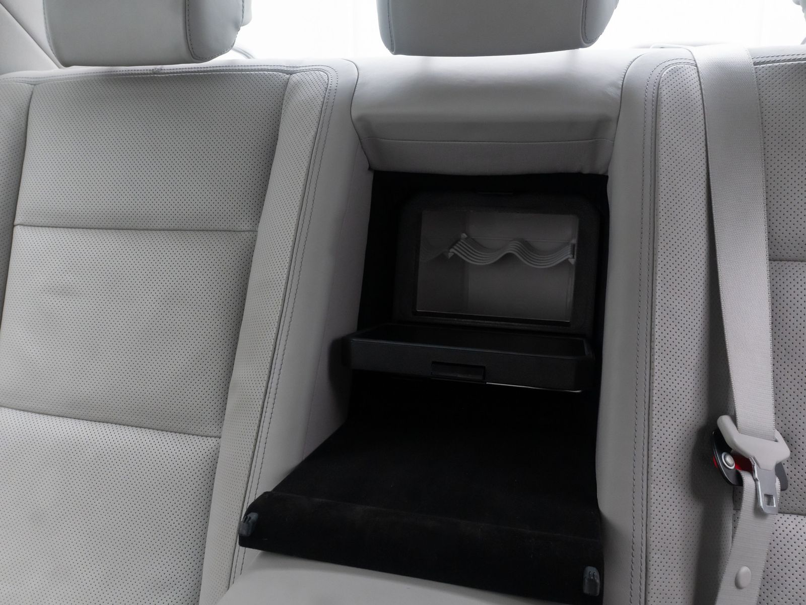 Fahrzeugabbildung Mercedes-Benz S 500 4MATIC AMG-Line Kamera Massage HiFi 19Zoll