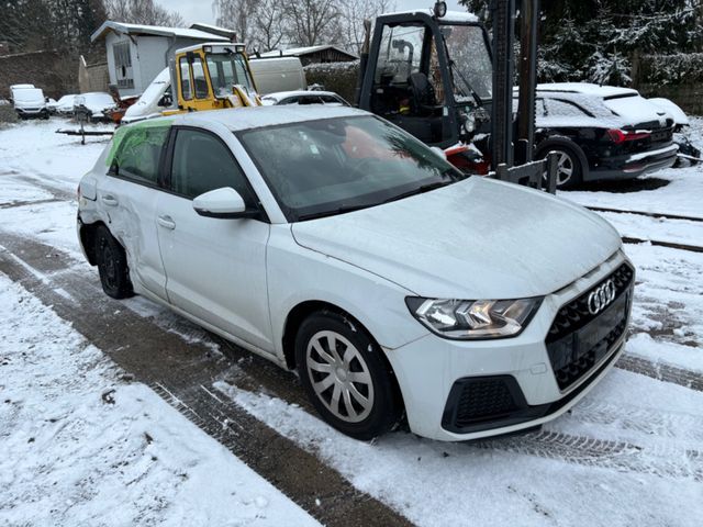 Audi A1 Sportback 25 TFSI advanced