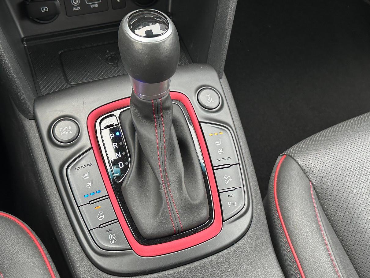 Hyundai Kona Unique Plus 4WD HUD/Leder/Kamera/19'