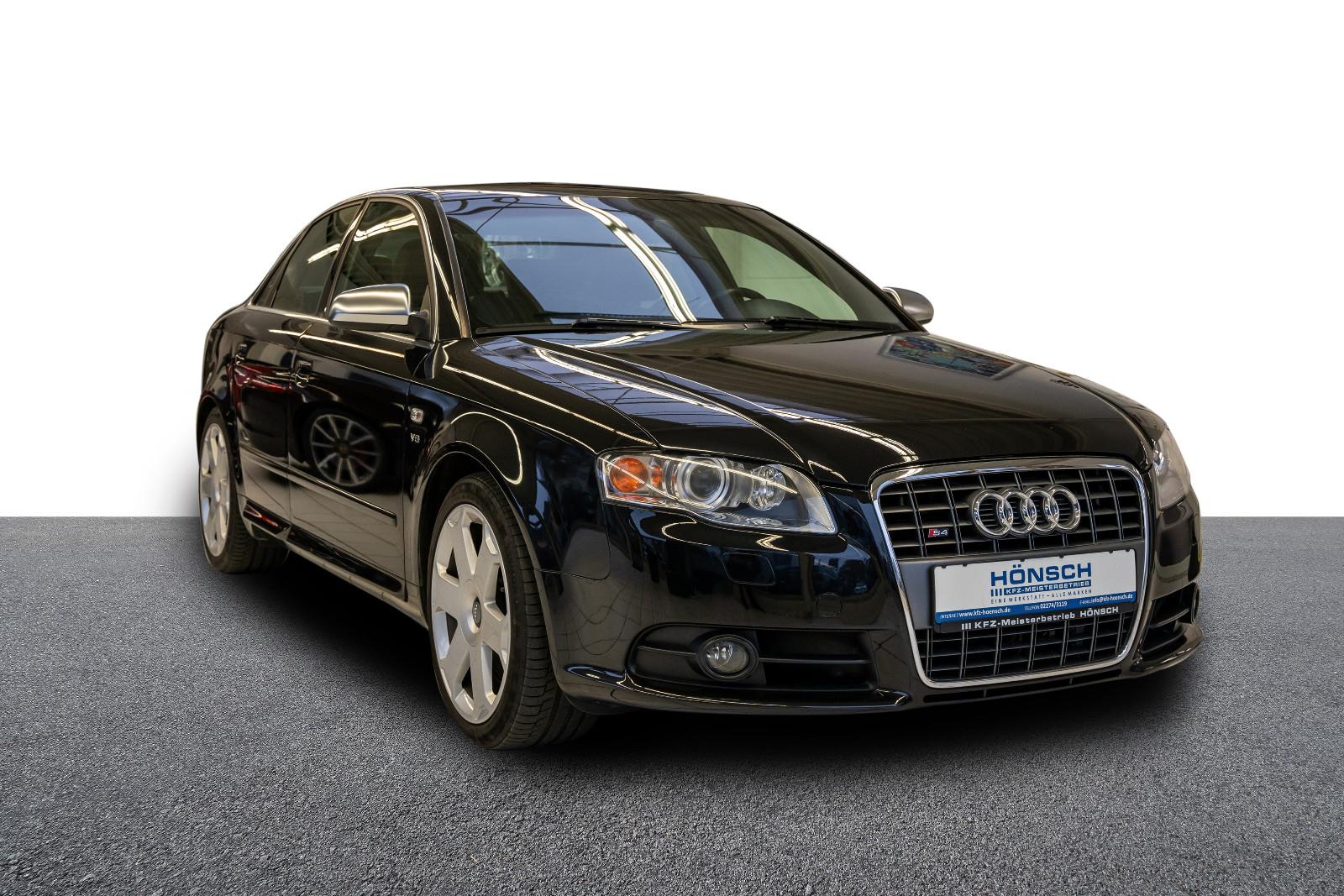 Audi S4 Lim. 4.2 quattro