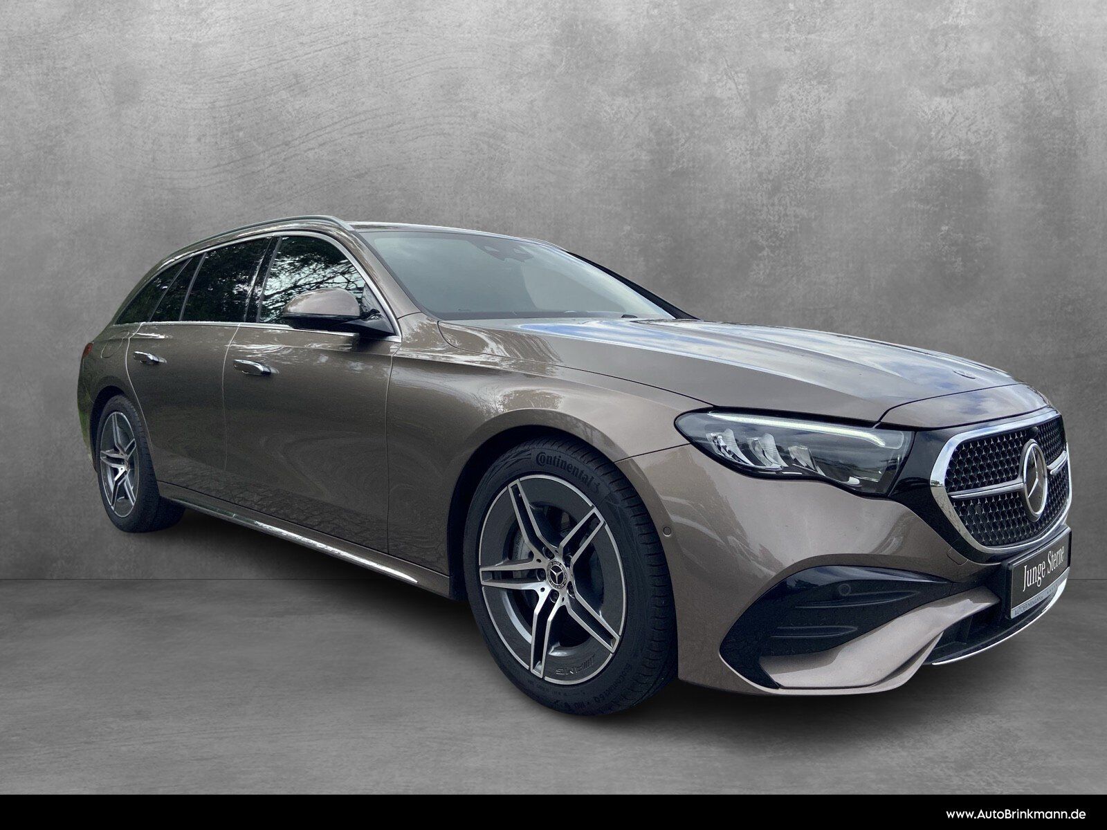 Mercedes-Benz E 220 d T AMG-LINE AHK DISTRONIC LED KAMERA TOTW foto 2