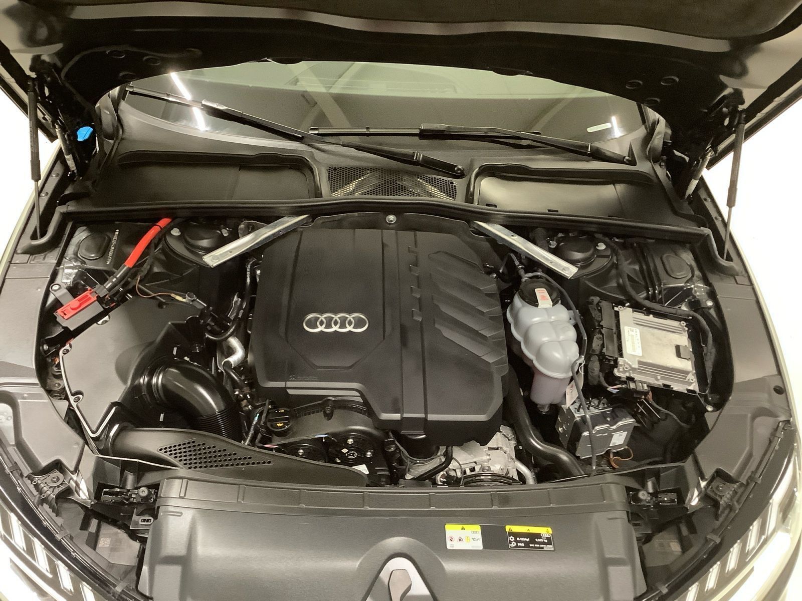 A4 Avant S line 40 TFSI S tronic,Pano,Kamera,LED